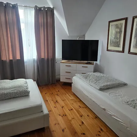 Pod Roza 아파트 Rząska